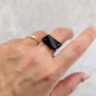 ドイツ製ヴィンテージガラスのリング｜13号・本ロジウム【マットブラック】