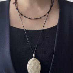 Sable（サーブル）ー 胸元を整えるドイツヴィンテージ オーバルネックレス